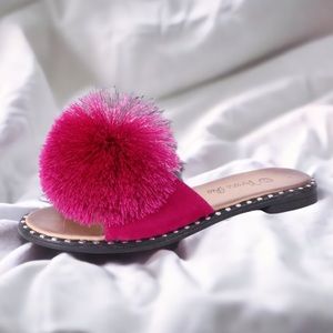 Size 11 Verano Río Fuchsia Pompon Studded Slide In Padded Mule Sandal